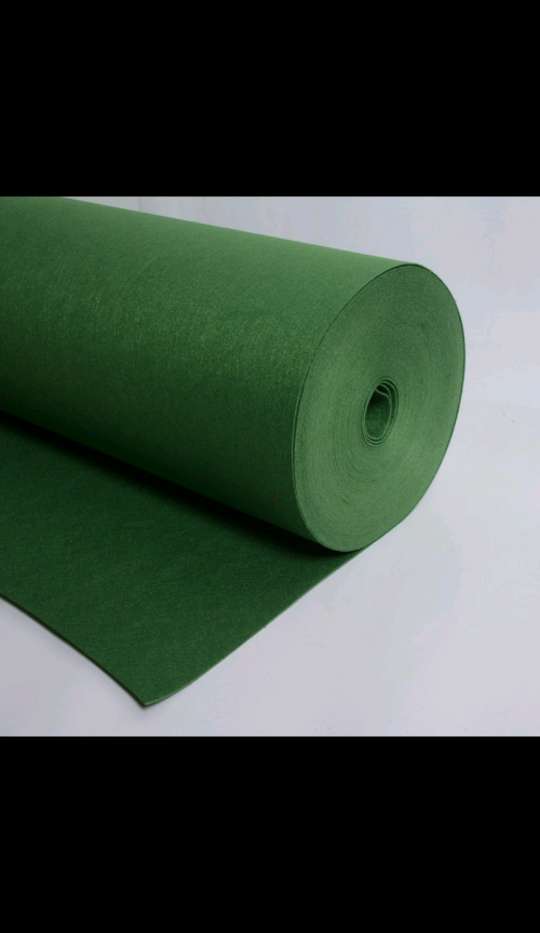 Dark green 3MM colored felt fabric, colored polyester needled felt, high-temperature resistant wool felt pad details Picture