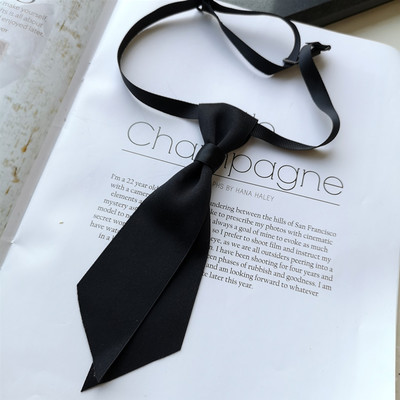 سيدة ربطة عنق صغيرة Item Picture
