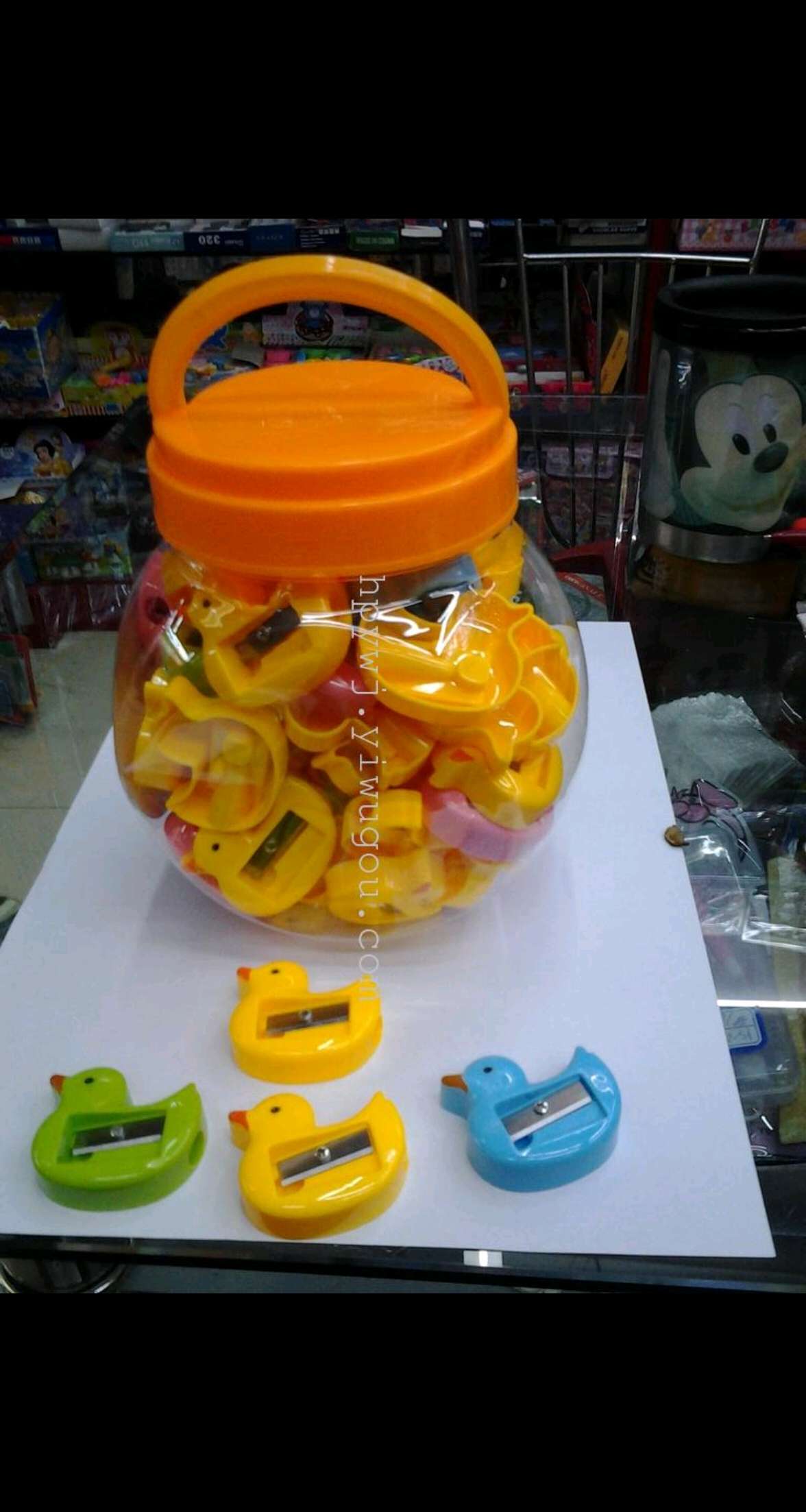 Yiwu quality duck-shaped pencil sharpeners