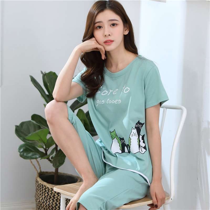 Women in pajamas can wear short-sleeved capri pants in spring and autumn. Women in autumn and winter can wear thin home clothes outside in summer Specification image