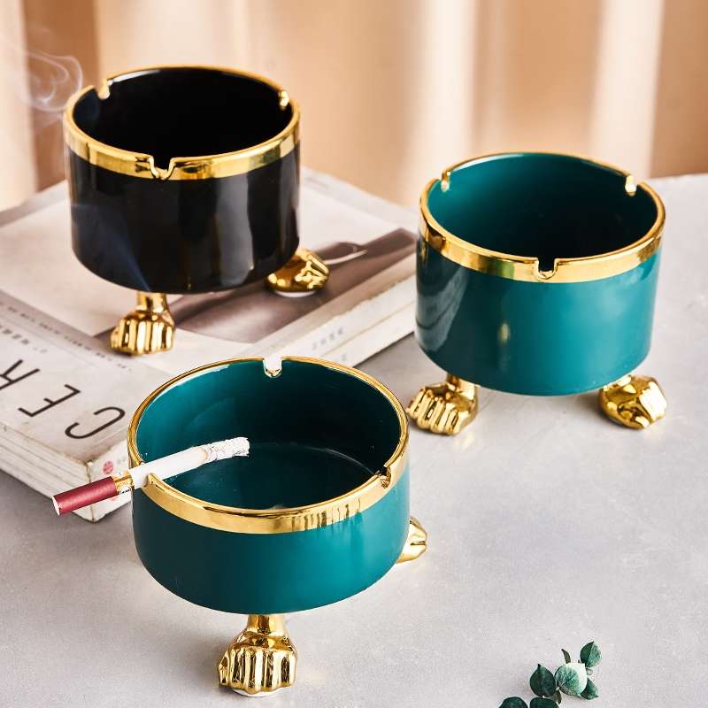 Wholesale creative ceramic light luxury ashtrays Item Picture