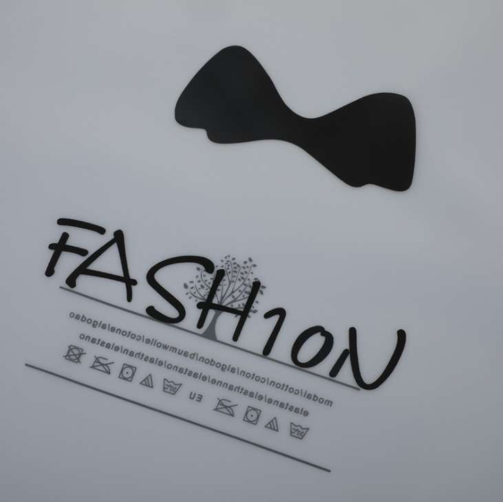 Wholesale general stock: Little elephant style, cloud style, baby mouse style, frosted zipper packaging bags, scarf bags, children's pants bags, high-end plastic zipper bags, customizable LOGO, factory direct sales detail image 3
