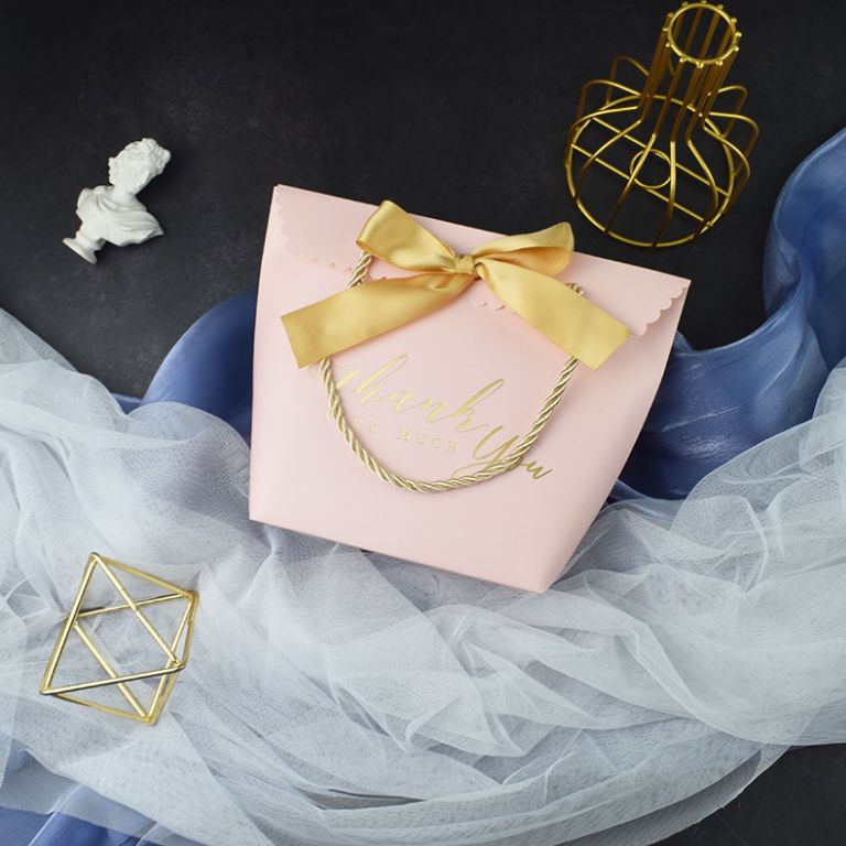 新款创意手提式喜糖盒 中式结婚庆伴手礼品包装喜糖纸袋批发(定制款图片仅供参考)产品图