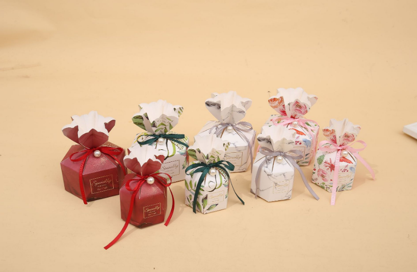 新款欧式花瓶喜糖盒子婚礼糖盒满月系创意喜糖袋结婚用品厂家批发(定制款图片仅供参考)详情图3