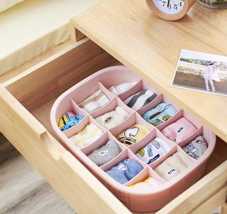 Compartmentalized covered storage box Underwear socks compartmentalized bra Underwear storage organizer box Storage box