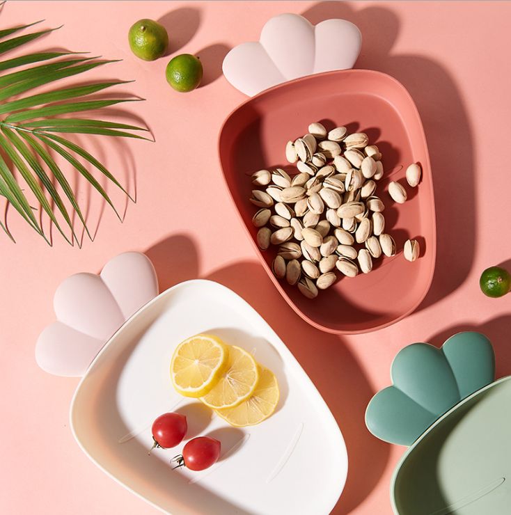 Cute plastic fruit plate with radish Specification image