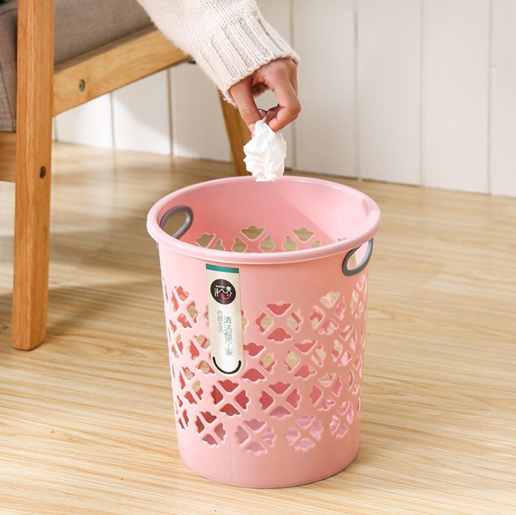 Round, durable, large-capacity household classified trash can