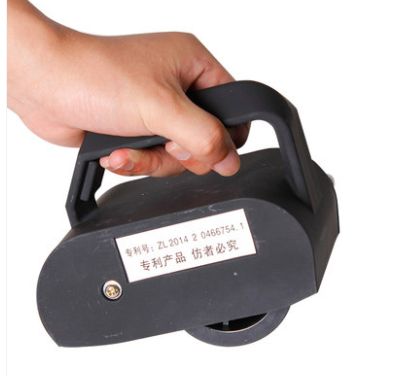 DR520 Handheld carton rolling code machine, portable outer packaging box printing and coding machine, Ink manual coding machine, production date batch number, manual outer box rolling printing and coding machine