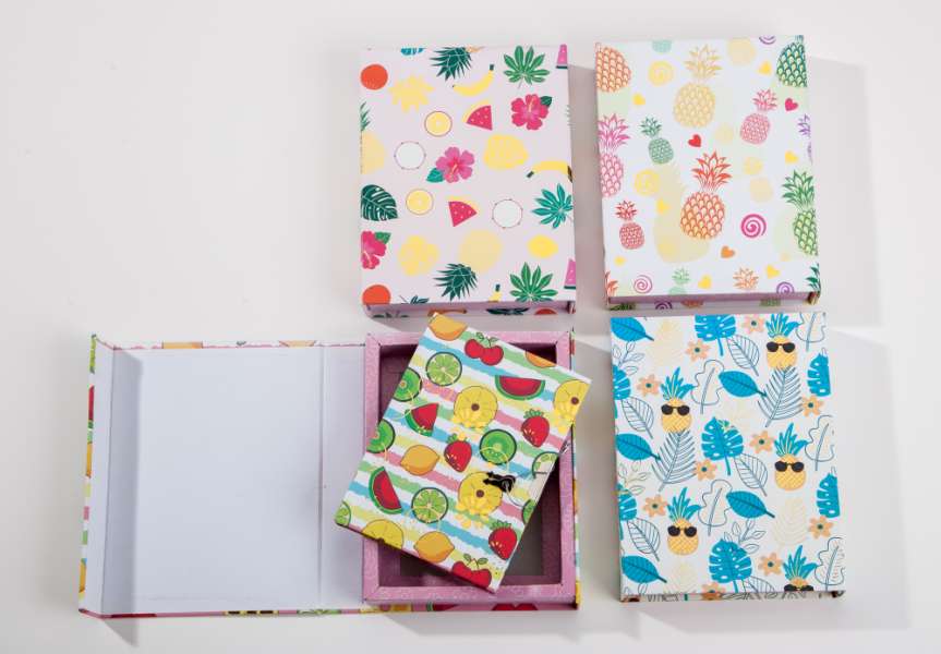 Box Lock Notebook Set With Office Supplies details Picture