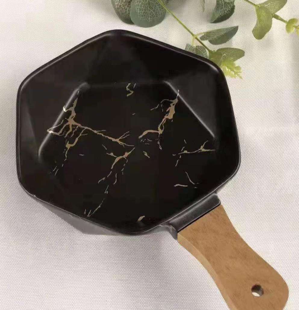Pan ceramic thumbnail
