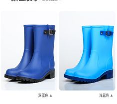春东时尚高帮儿童雨鞋防滑配饰雨鞋