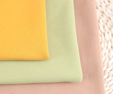 Single-sided polar fleece warm and super popular trendy sweatshirt fabric. Direct sales from the manufacturer of polar fleece sweatshirt fabric Specification image