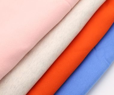 Single-sided polar fleece warm and super popular trendy sweatshirt fabric. Direct sales from the manufacturer of polar fleece sweatshirt fabric details Picture