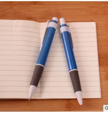 F108 厂家批发 广告圆珠笔 塑料礼品笔简易按动办公用笔