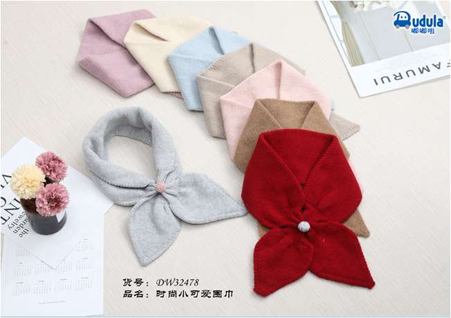 20 Autumn And Winter New Korean Version Of Boys And Girls Fashion Lovely Flower Scarf details Picture