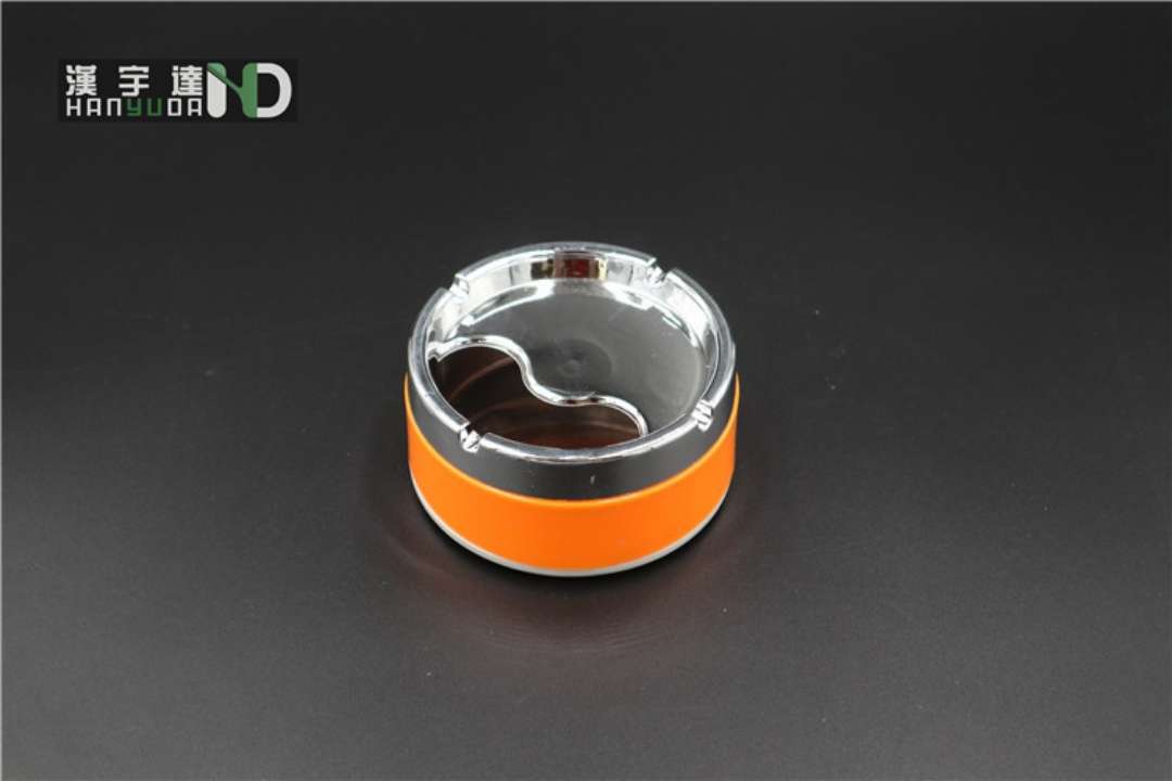 家用烟灰缸实物图