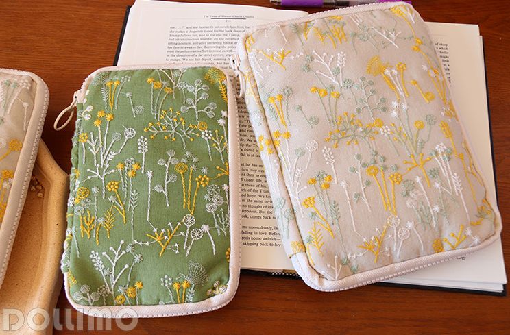 Retro literary pen bag female simple Instagram gift Japanese pen bag simple male college student large capacity pen curtain kindle storage bag