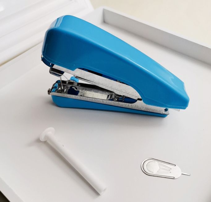 Manual sewing machine, portable small pocket sewing machine, mini household sewing machine Specification image