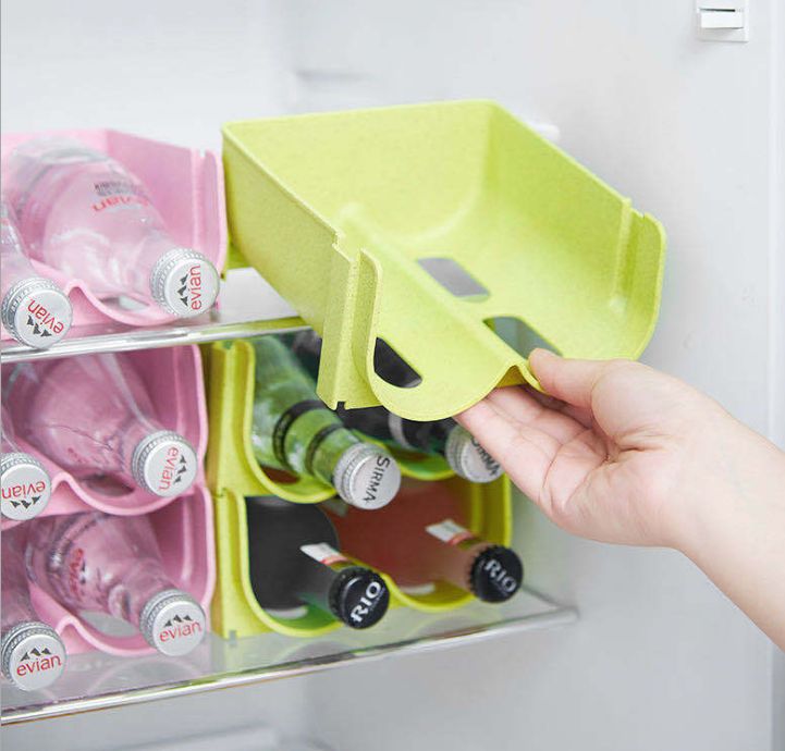 Creative refrigerator beverage storage box can be superimposed beer can drop resistant storage rack