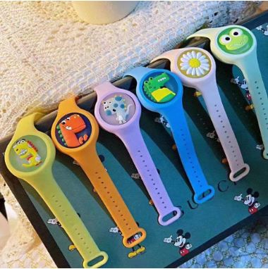 Street booth supply optical drive mosquito bracelet flash cartoon children drive mosquito ring plant essential oil anti-mosquito light watch thumbnail