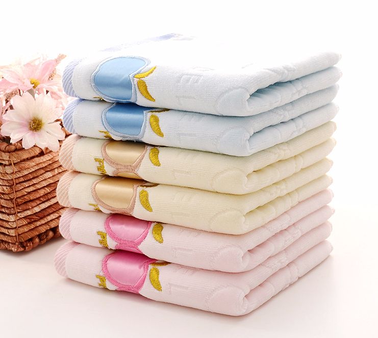 Three Jun Cut Velvet Embroidered Apple Towel Face Towel Absorbent Cotton Wipe Face Towel Specification drawing