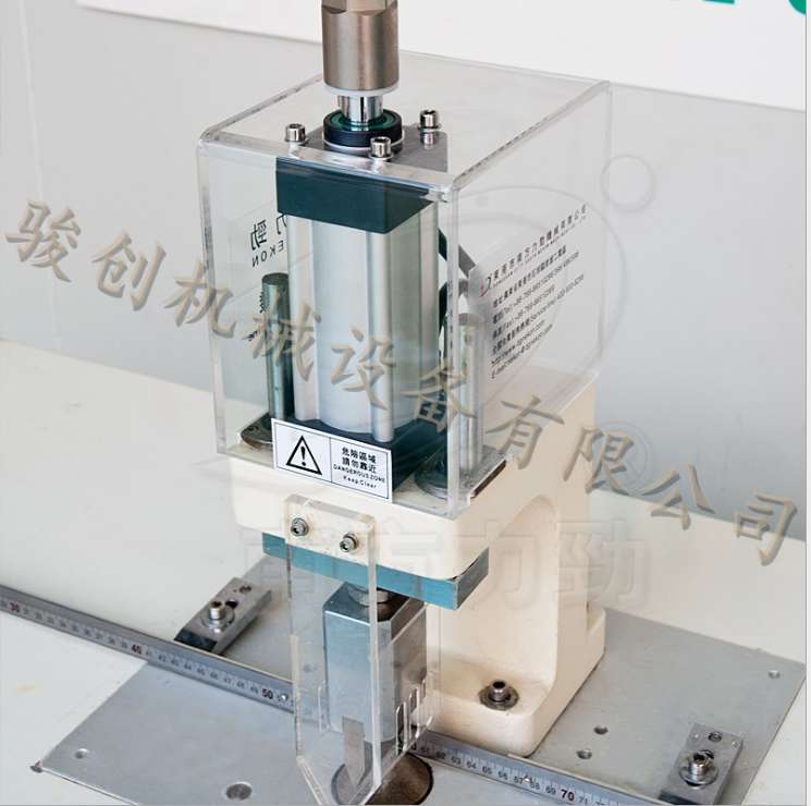 Ultrasonic fully automatic shearing machine details Picture