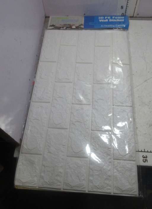 The anti-collision wall is affixed with 3MM thumbnail