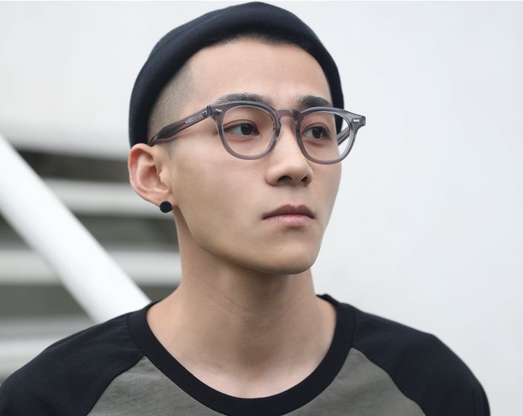 The 2020 new style of fashionable and personalized rice nail anti-blue light flat light glasses have become a trend in cross-border street photography in Europe and America for students