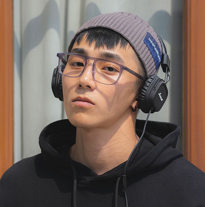 New Korean-style fashionable large-frame transparent flat light glasses for cross-border street photography, the same slimming glasses frame as the popular ones