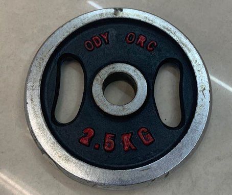 Electroplated red lettered hand-held barbell plates