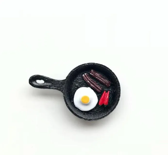 Simulated food toys, fridge magnets, creative 3D stereoscopic bread, egg box, frying pan, magnet, mobile phone, cake detail image 1