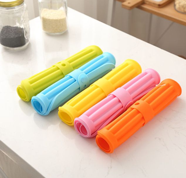 Placemats Kitchen bowls and plates non-slip insulated table placemats Food grade silicone MATS