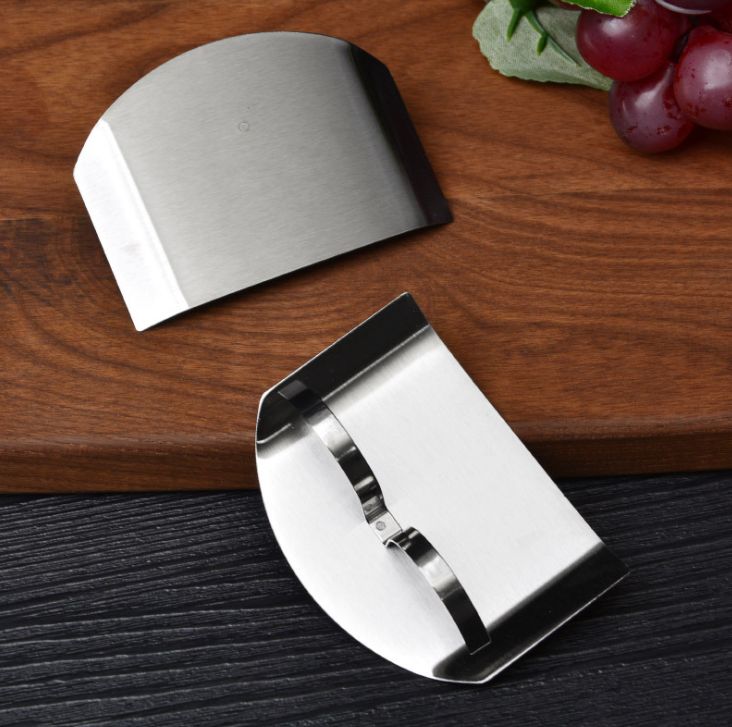 Kitchen gadgets Stainless steel multi-purpose anti-cutting hand finger protector Cutting vegetable hand protector