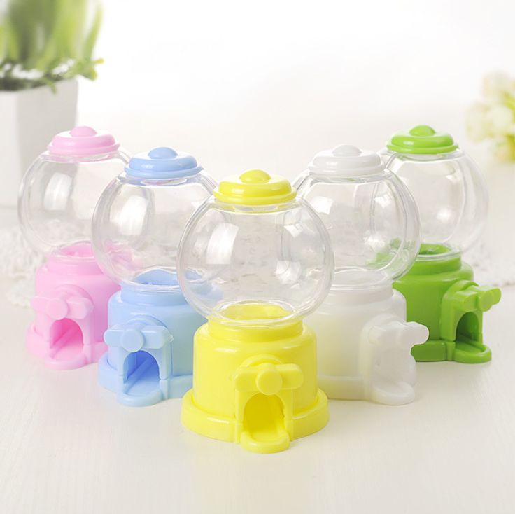 Manufacturers supply creative candy box wedding candy box Children's mini small candy machine Twizzle machine plastic box