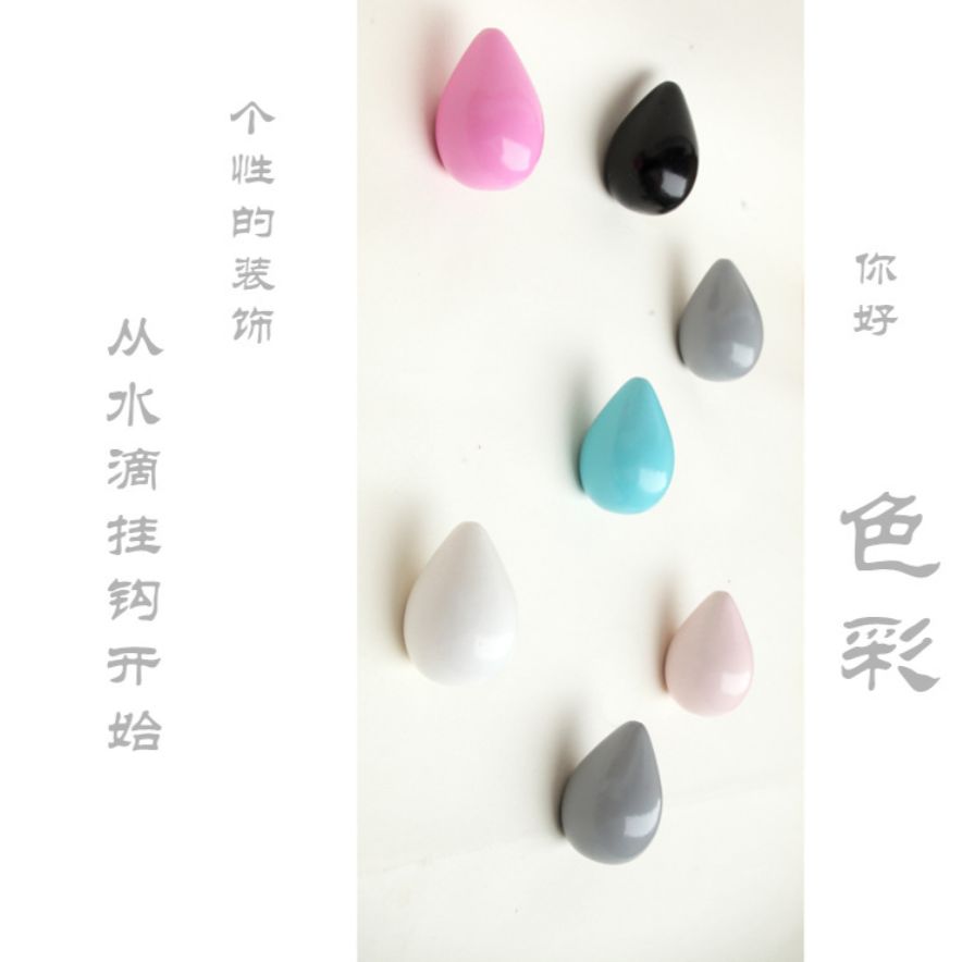 Wholesale cat hooks, creative Nordic-style handicrafts, custom wooden water drop hook shelves for home decoration Application Scenario
