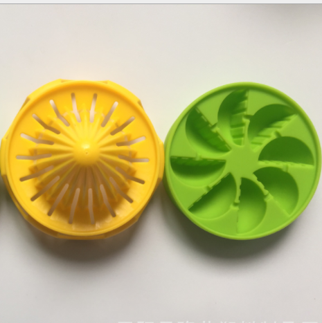 Lemon and orange juice ice maker detail image 1