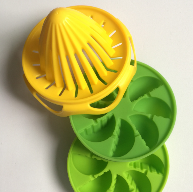 Lemon and orange juice ice maker detail image 3