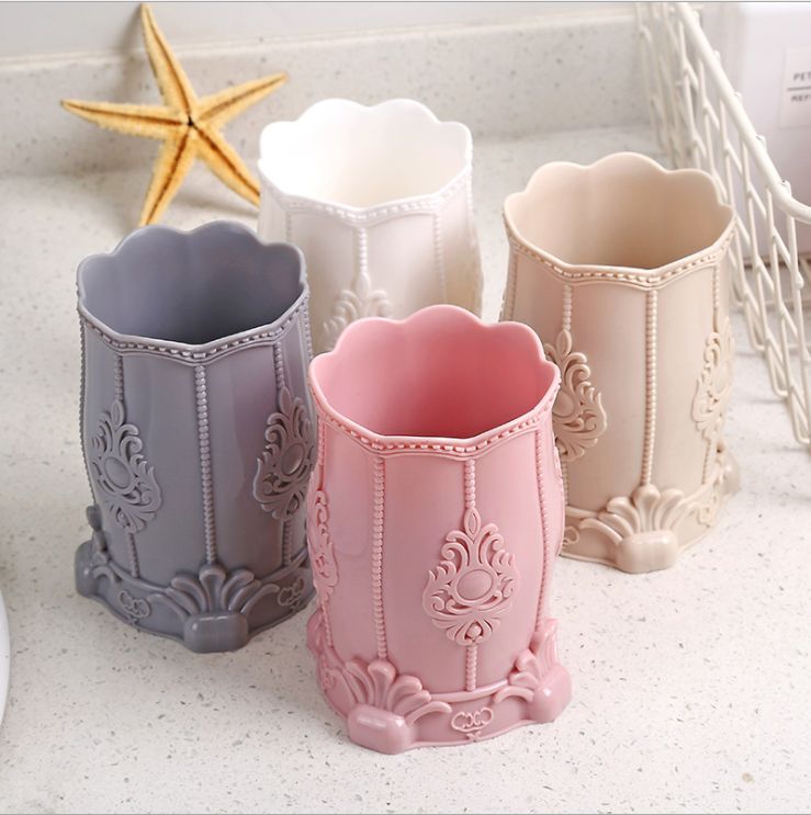 Multi-functional shaped storage bucket, plastic pen holder, solid-color plastic eco-friendly pen holder, shockproof and durable storage bucket Specification image