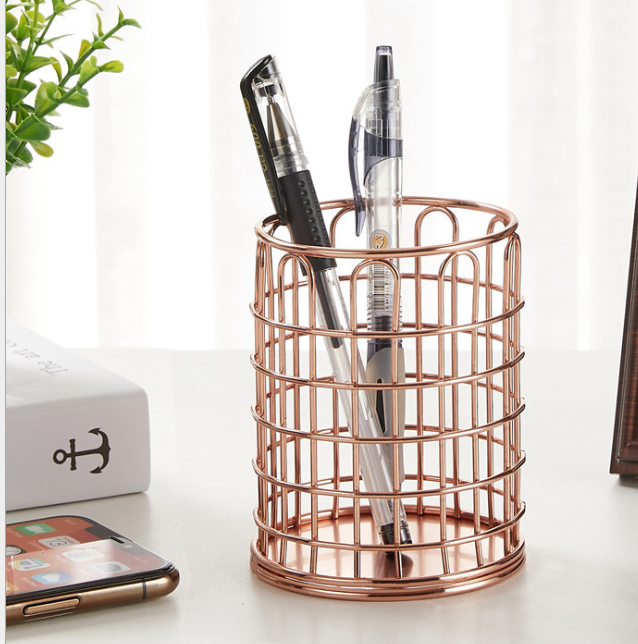 Metal wrought iron pen holder, office storage and organization basket, stationery and makeup brush storage bucket, multi-functional pen box detail image 5