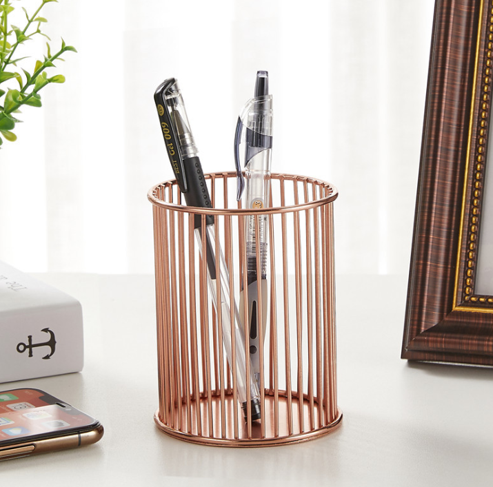 Metal wrought iron pen holder, office storage and organization basket, stationery and makeup brush storage bucket, multi-functional pen box detail image 3