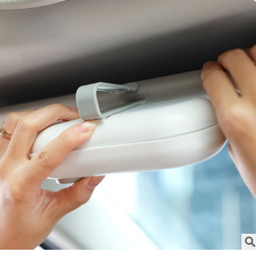 车载眼镜专用收纳盒防破碎带遮阳板通用款收纳墨镜盒子详情图3