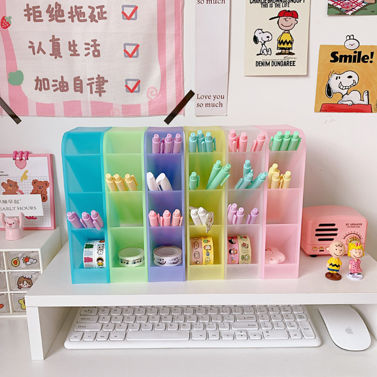 The desktop storage holder is simple and versatile, with four slanted pen holders detail image 2