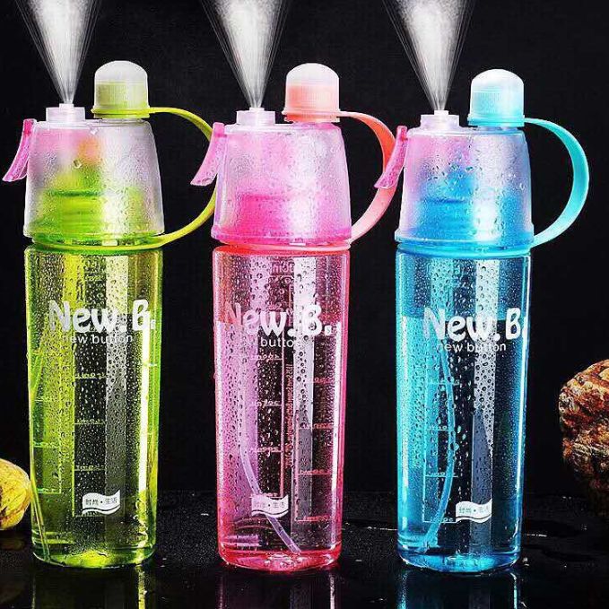 Plastic spray water bottle sports portable kettle outdoor cooling water bottle