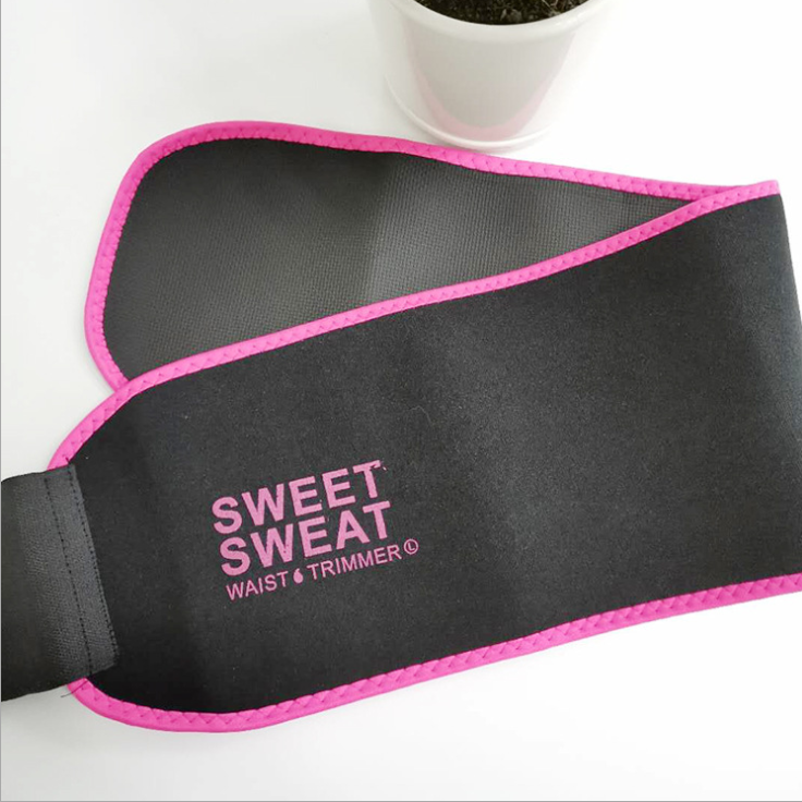 Men and women who sweat profusely, protect their waists and tuck in their bellies for fitness detail image 1