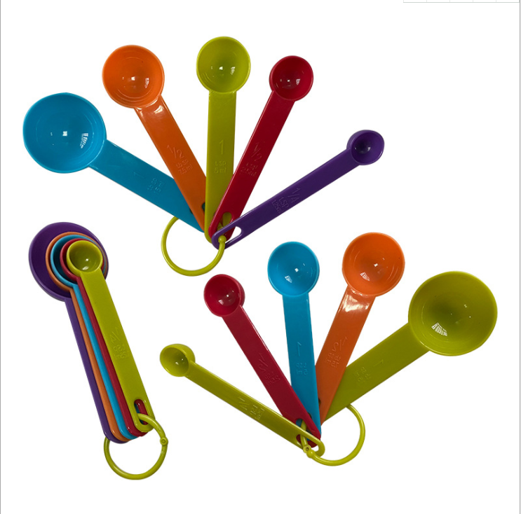 A set of baking measuring spoons for small kitchen tools detail image 4