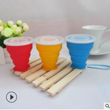 Collapsible silicone water bottle