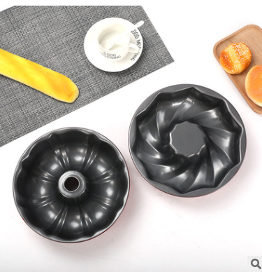 Creative baking tools for lace pumpkin molds detail image 4