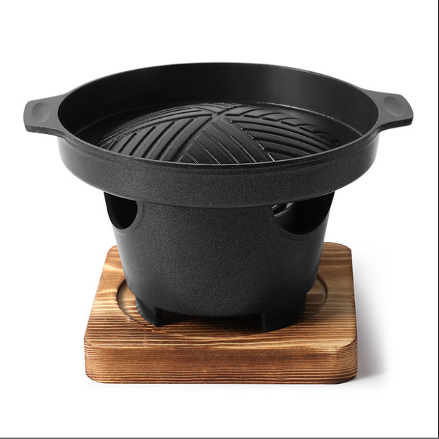 A small indoor carbon grill for household use detail image 2