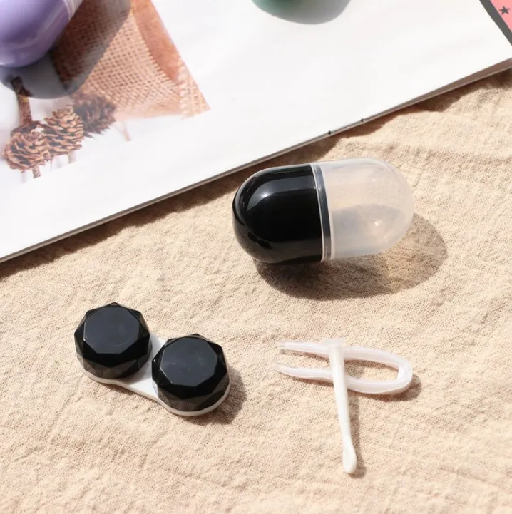 New contact lens cases detail image 1