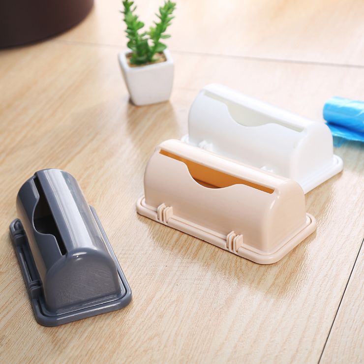 Plastic garbage bag organizer